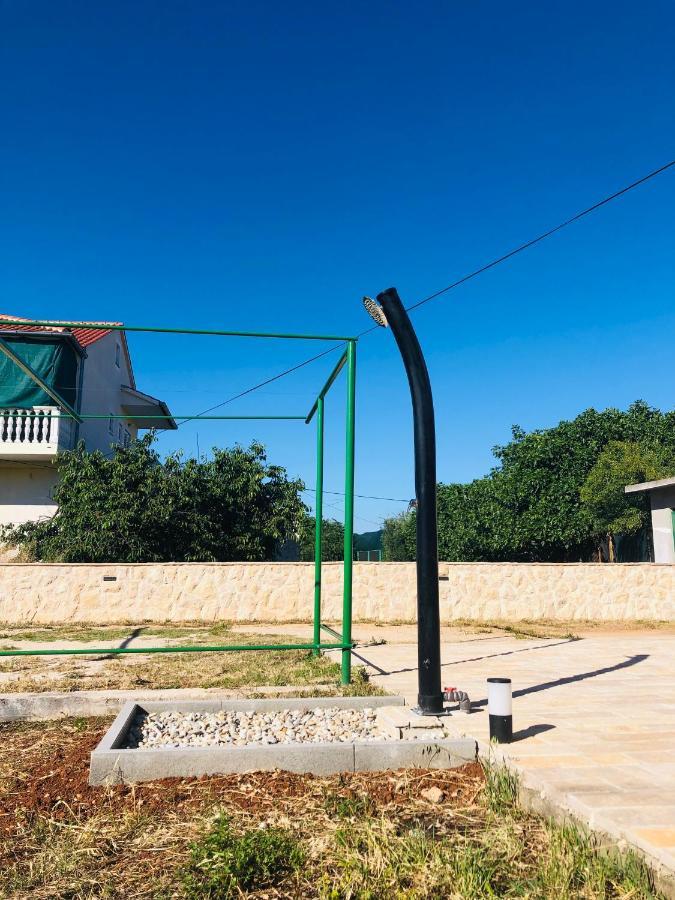 Apartmani Veronika Sukošan Exteriér fotografie