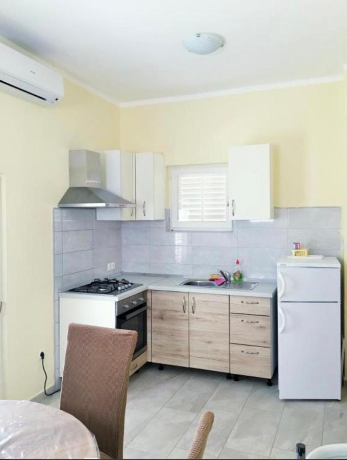 Apartmani Veronika Sukošan Exteriér fotografie